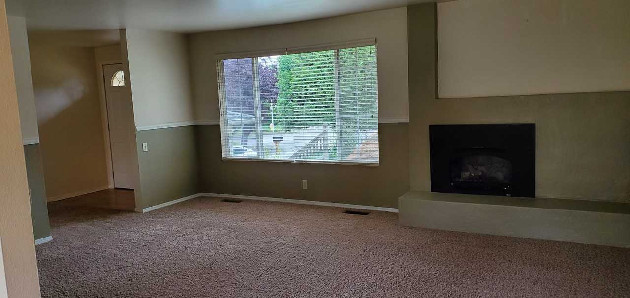 2015 Dayton Ct Se #NA - Photo 2 of 18