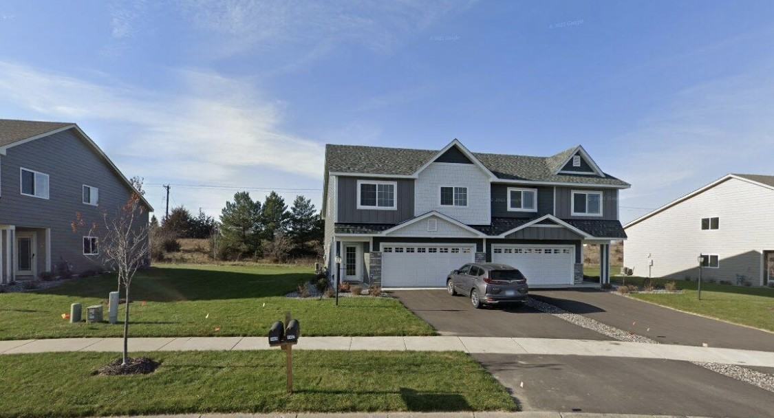 1409 Riverpointe Rd - Photo 3 of 11