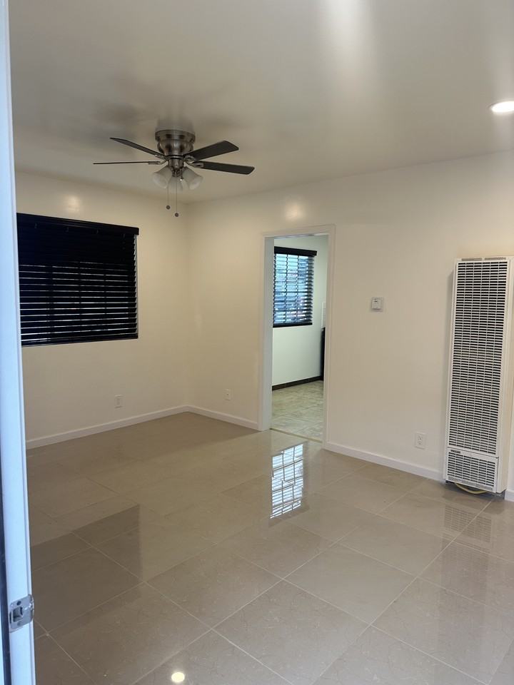 6570 Orange Ave #7 - Photo 3 of 12