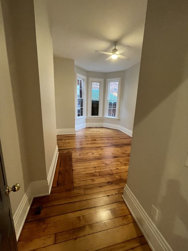 506 Washington Ave #1 - Photo 7 of 12