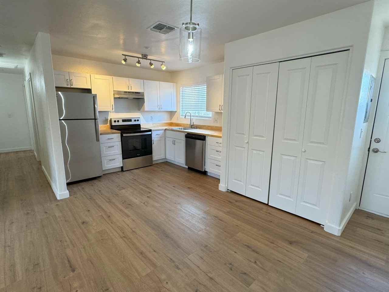 1455 E Taylor St #3 - Photo 4 of 20