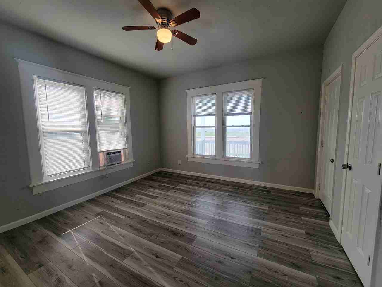 3412 Avenue S - 3 #3 - Photo 3 of 14