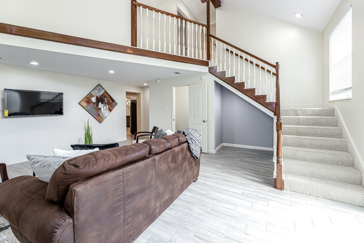 5926 Alvarado Drive 2C - Photo 3 of 21
