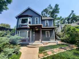1119 12th St #B - Photo 1 of 1