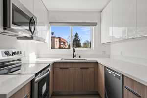 featured image of 8777 Cadillac Ave