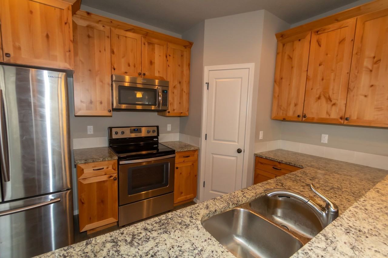 13704 Ne 64th Cir - Photo 5 of 18