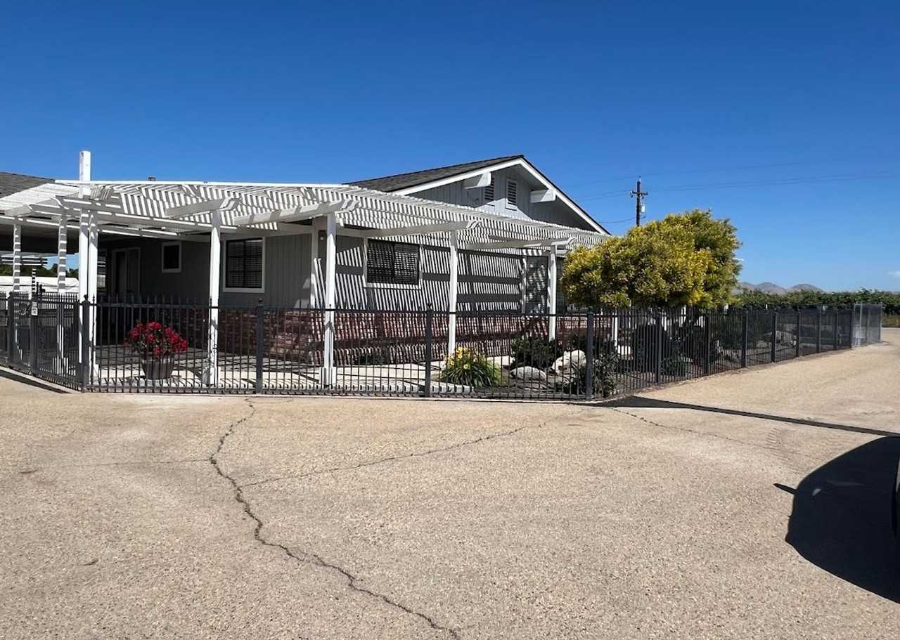 24309 Adams Ave - Photo 3 of 34