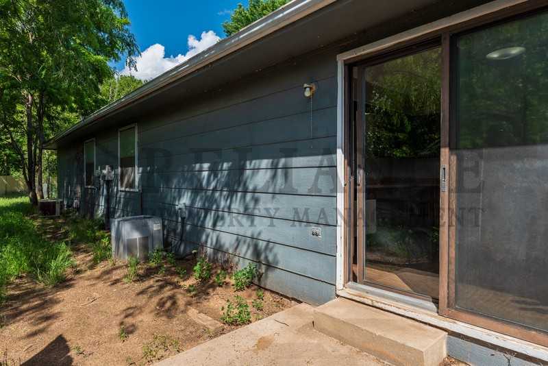 1318 E Peach Ave - Photo 4 of 16