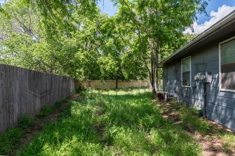 1318 E Peach Ave - Photo 5 of 16