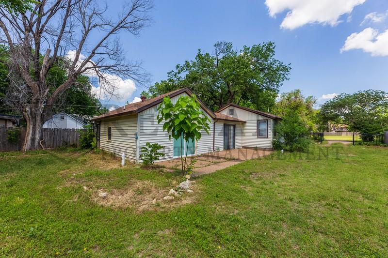 2223 W Martha St - Photo 2 of 24