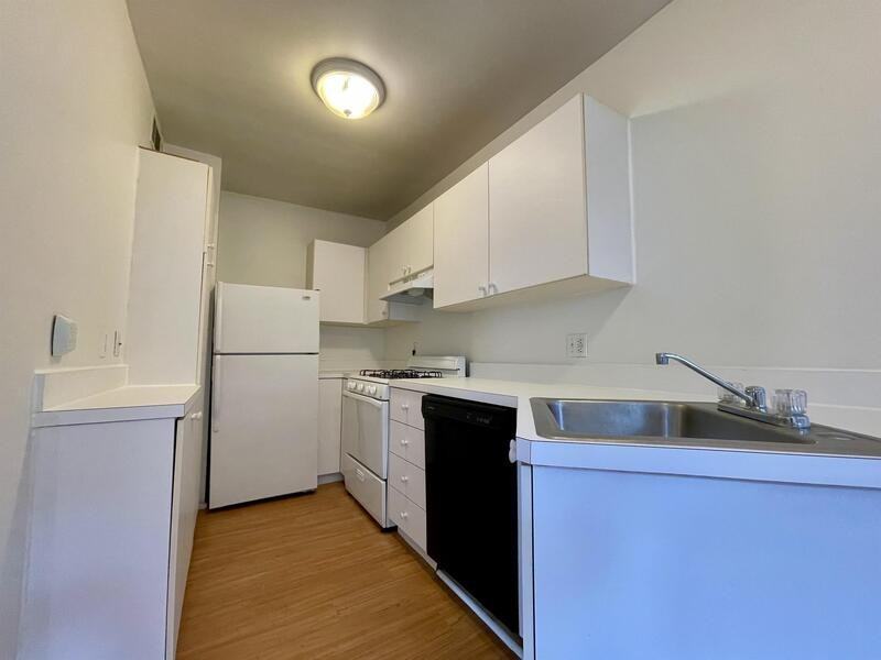 6323 S Rosebury Ave - Photo 6 of 29