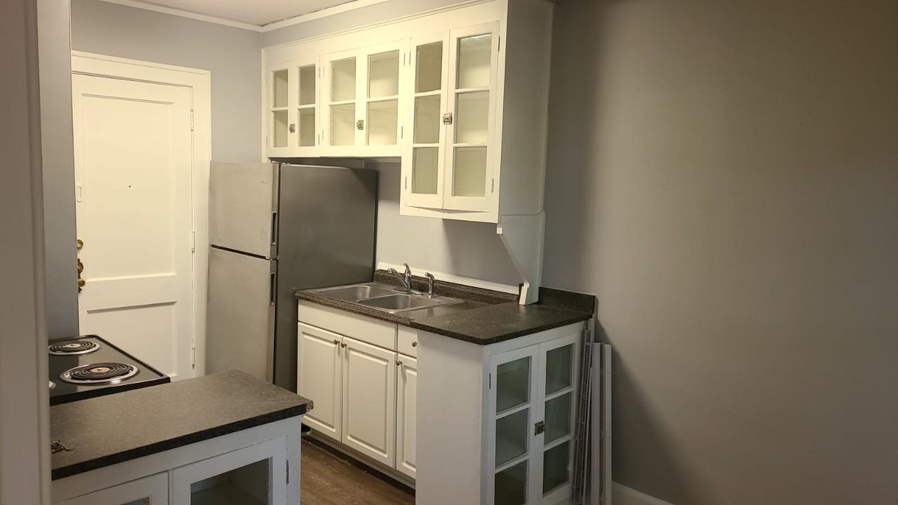 605 South Lexington Avenue - Photo 4 of 25