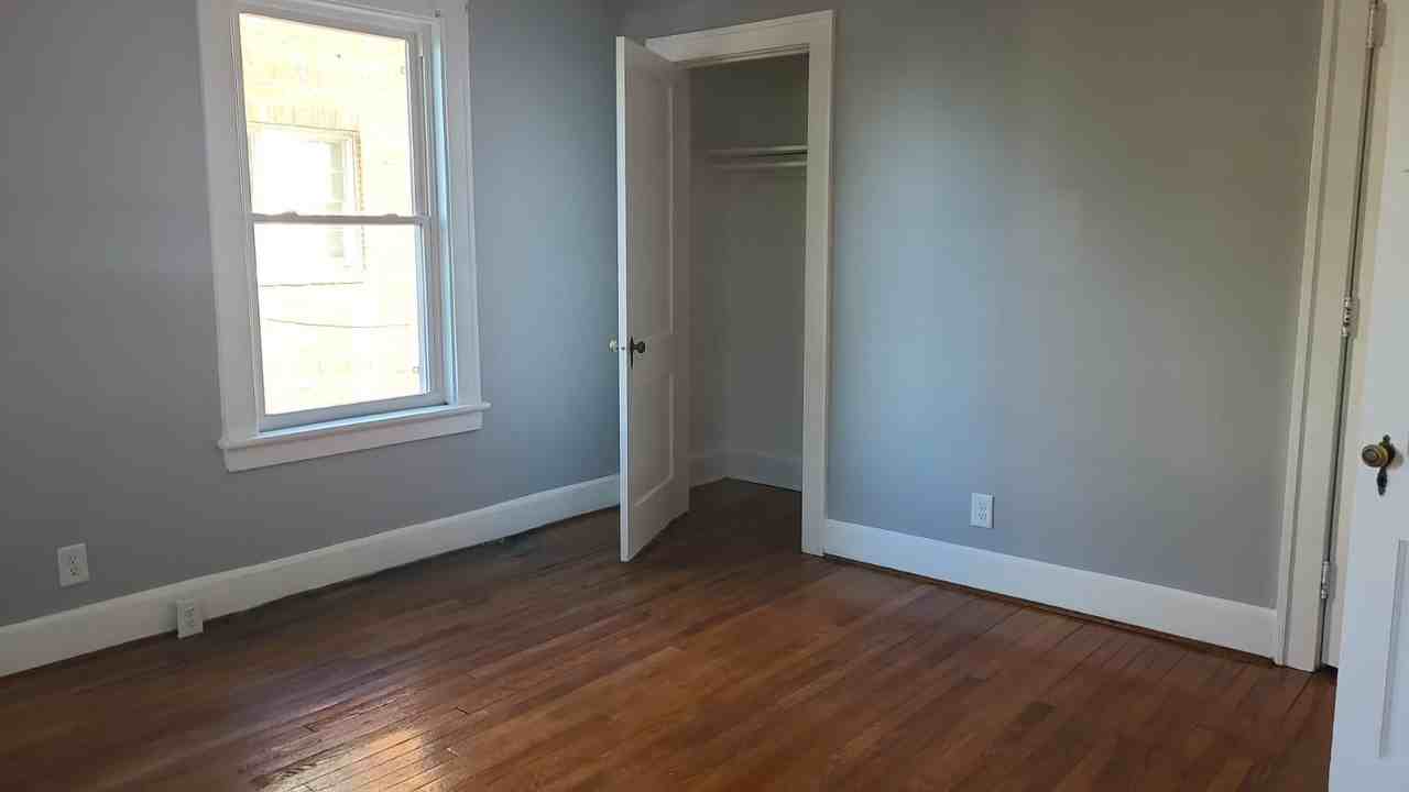 605 South Lexington Avenue - Photo 6 of 25