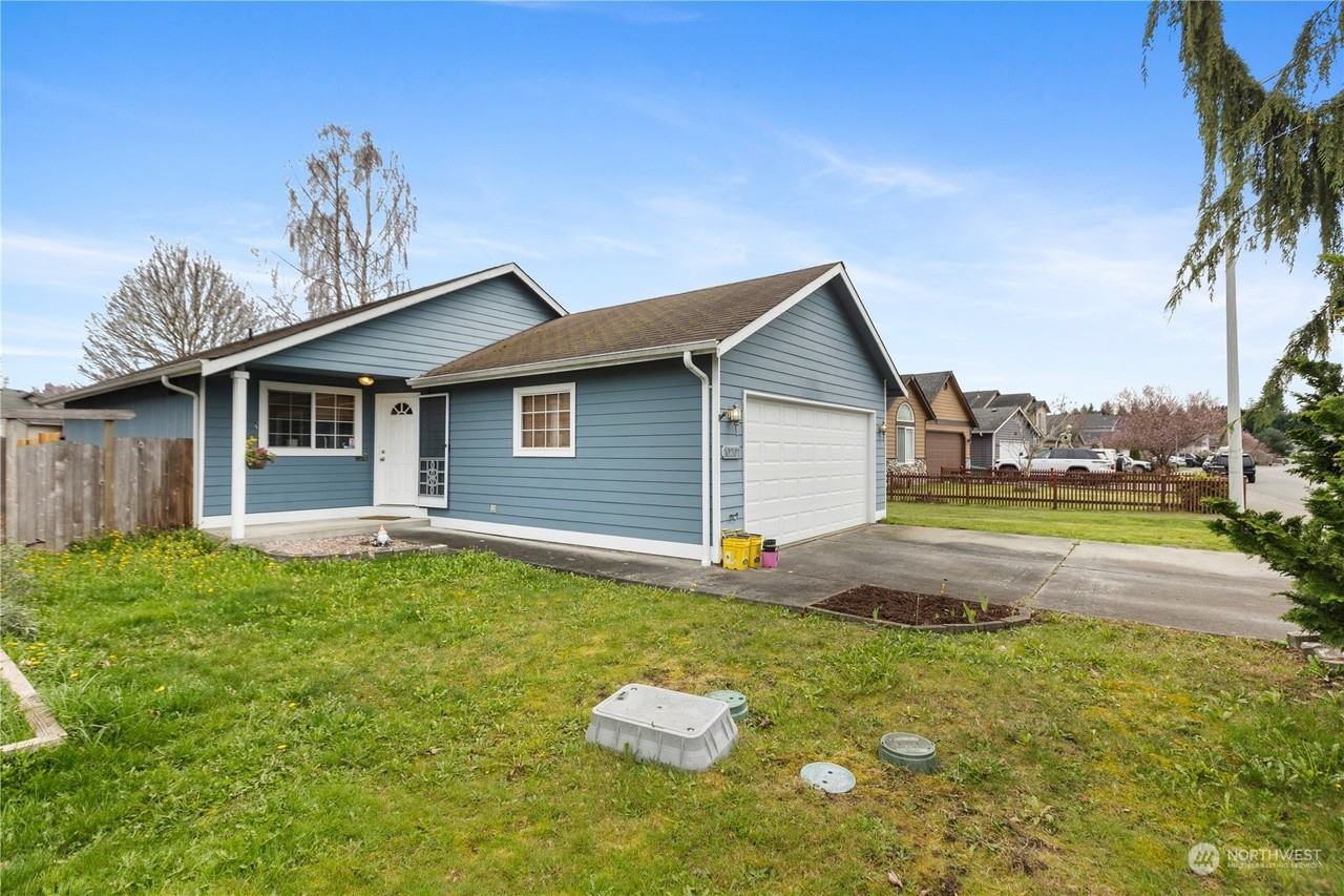 10207 59th Dr Ne #NA - Photo 2 of 20