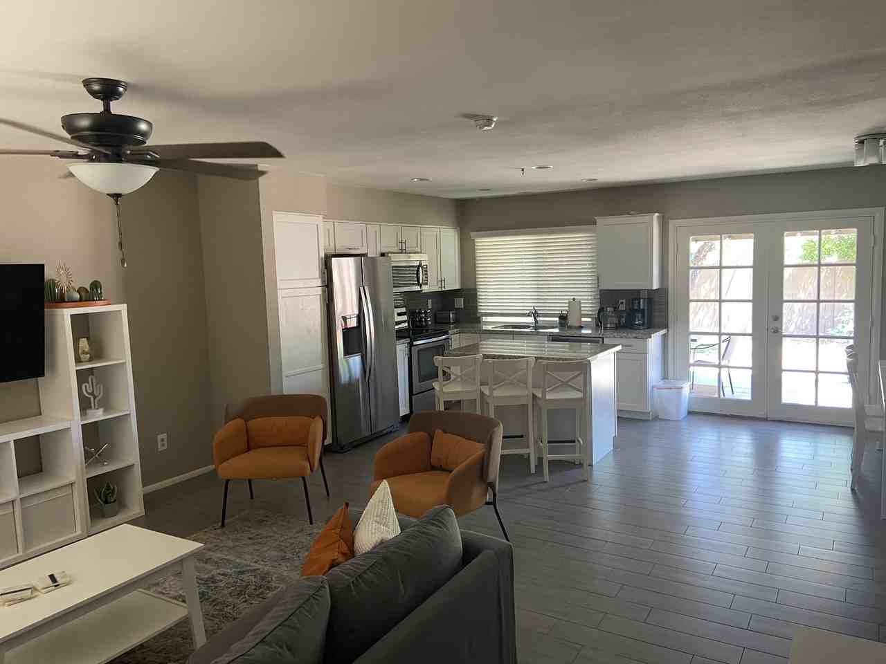 2050 W Des Moines Cir #NA - Photo 2 of 12