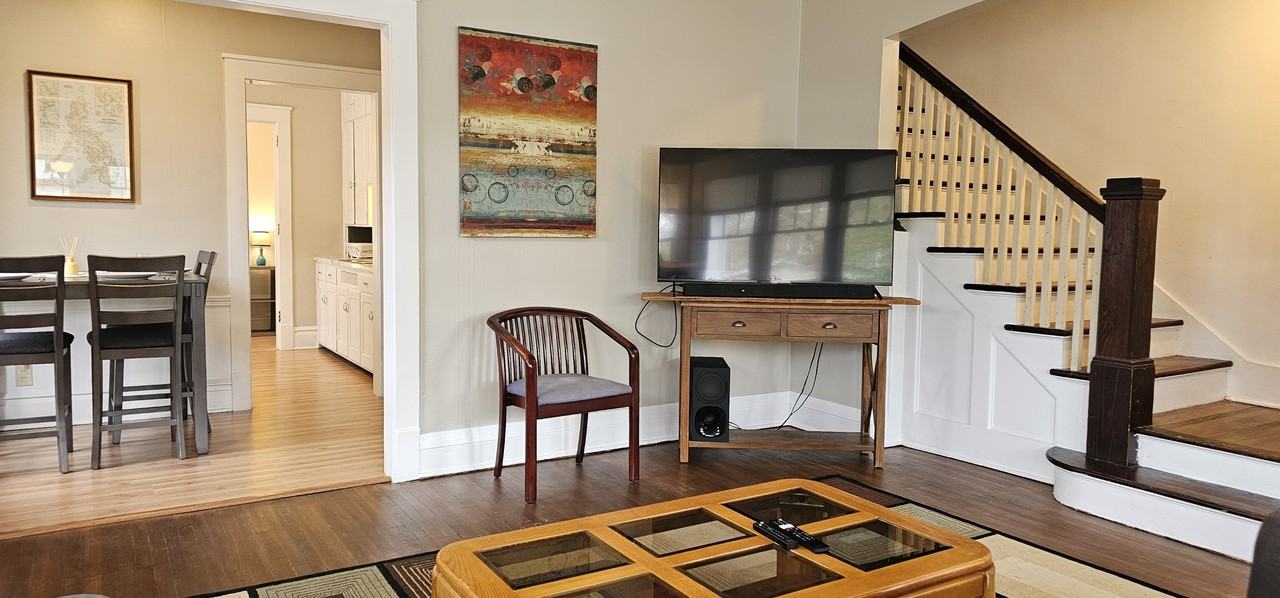 1206 Terrace St #1 - Photo 3 of 20