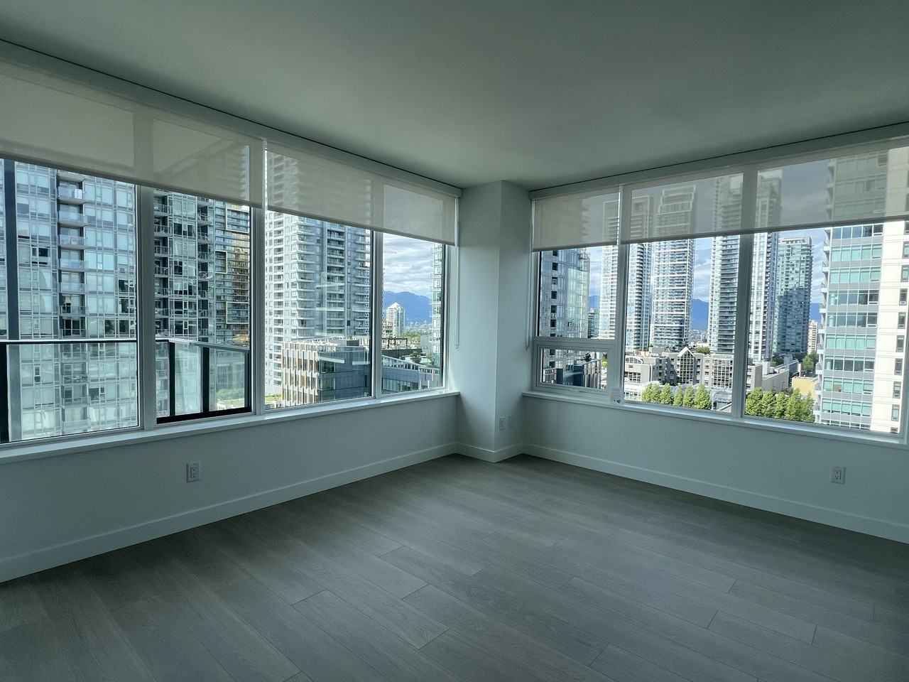 6537 Telford Avenue - Photo 6 of 12