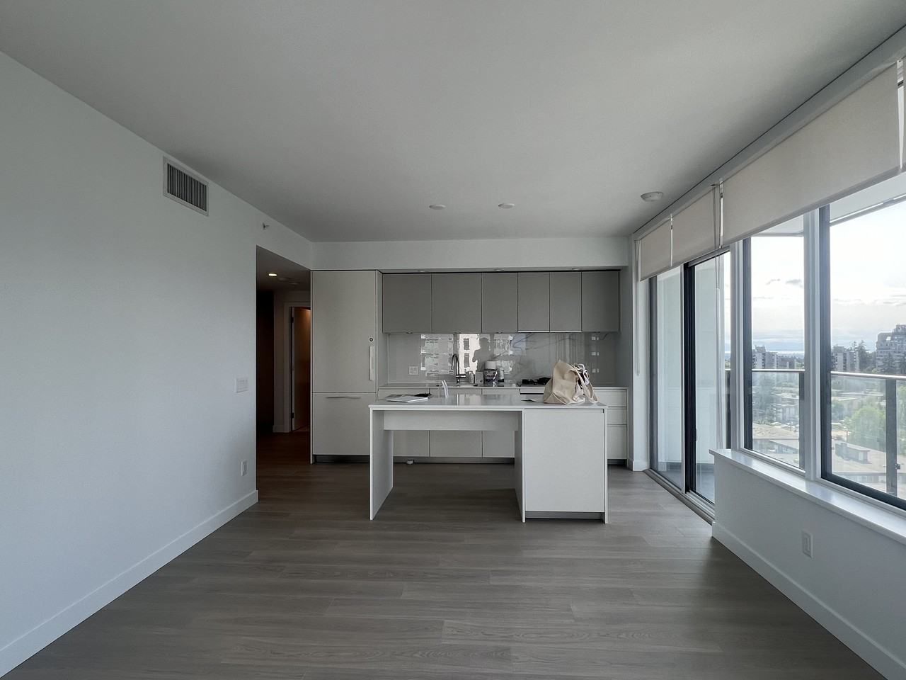 6537 Telford Avenue - Photo 4 of 12