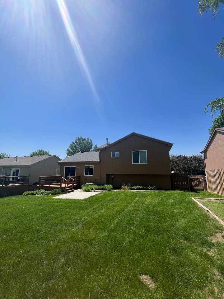 7333 S 183rd St - Photo 2 of 4