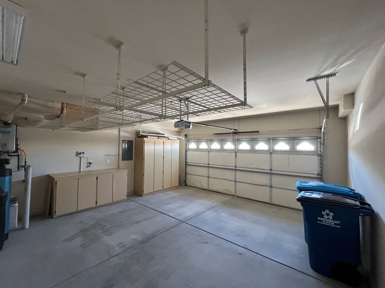 2266 Jada Dr - Photo 3 of 22
