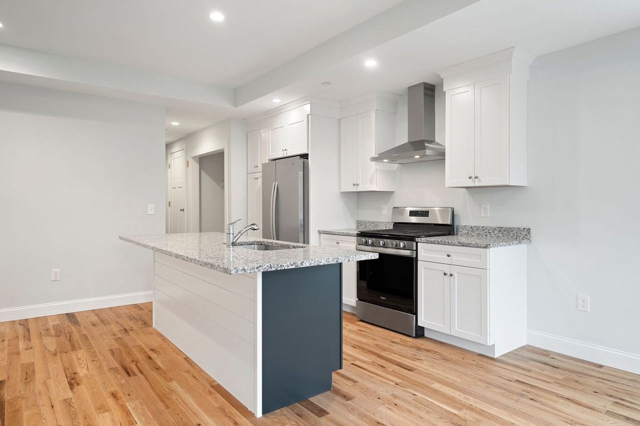 Paul's Place - Photo 2 of 26