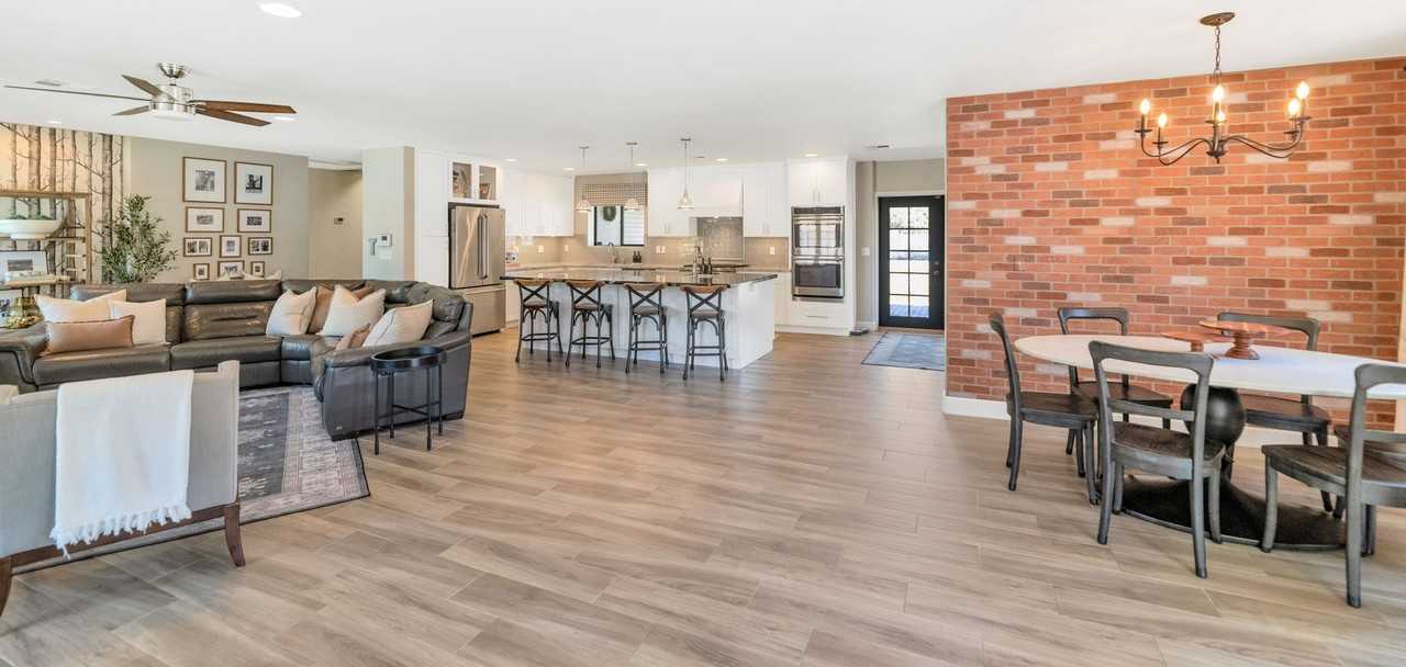 5971 E Orange Blossom Ln - Photo 3 of 25