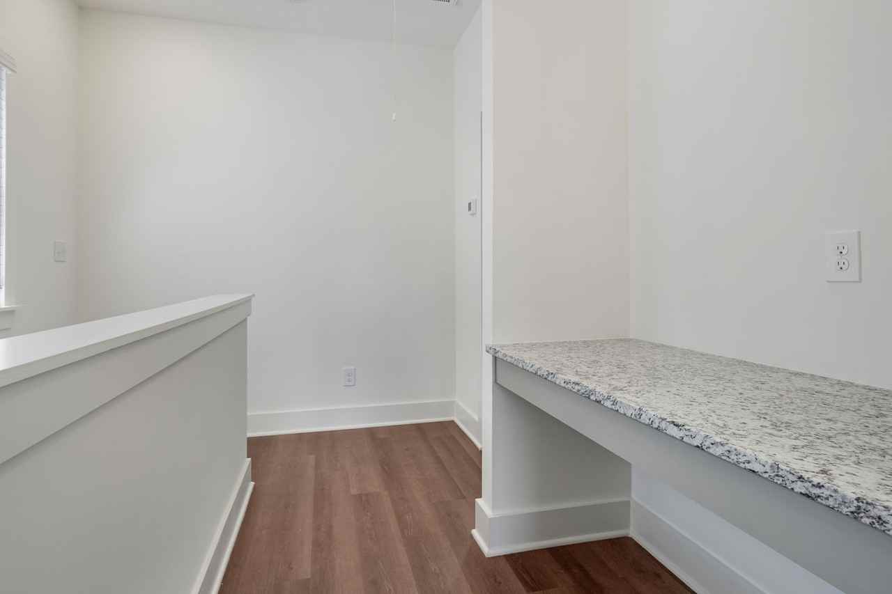 4219 Brevard Blvd - Photo 5 of 27