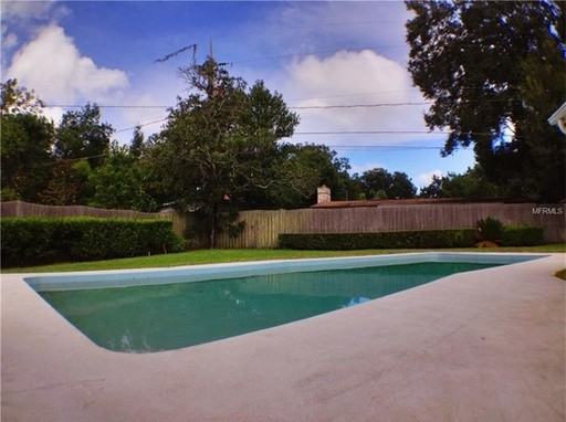 2725 Walnut St - Photo 2 of 8