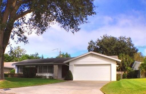 2725 Walnut St - Photo 3 of 8