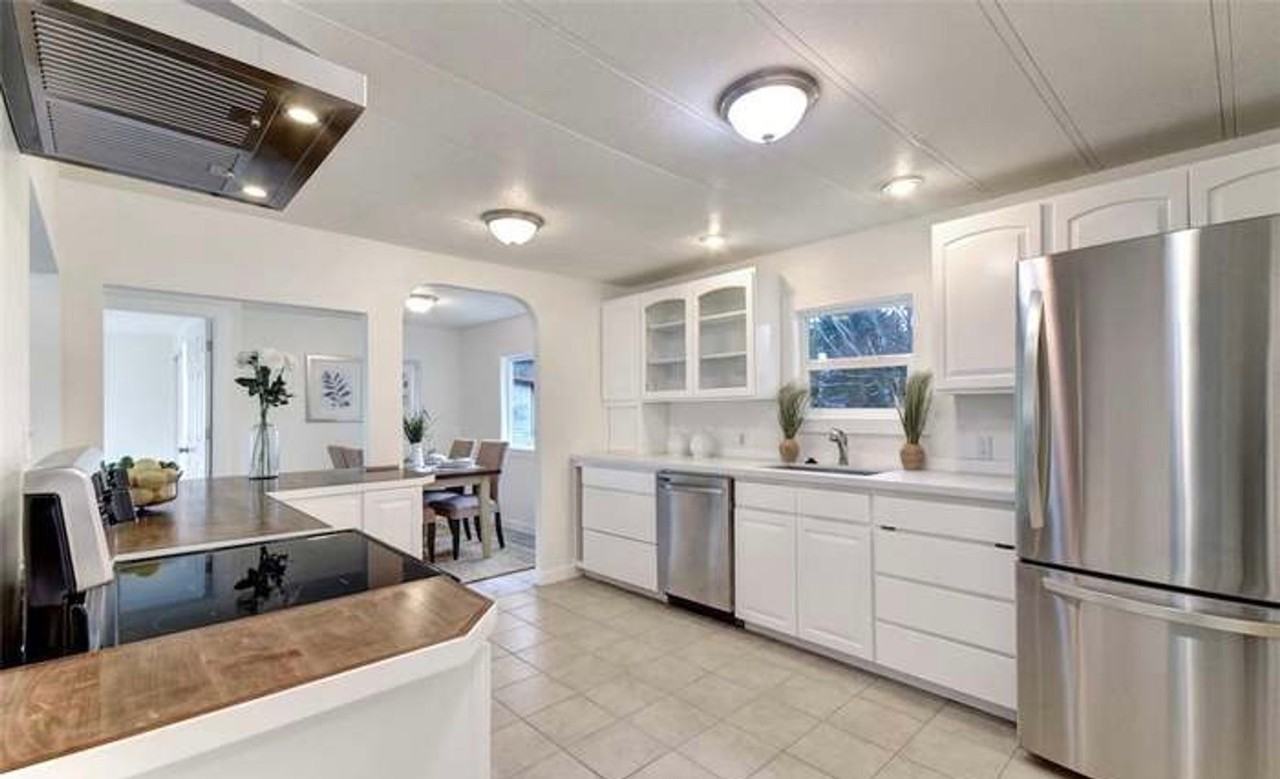 19346 127th Ave Ne - Photo 2 of 18