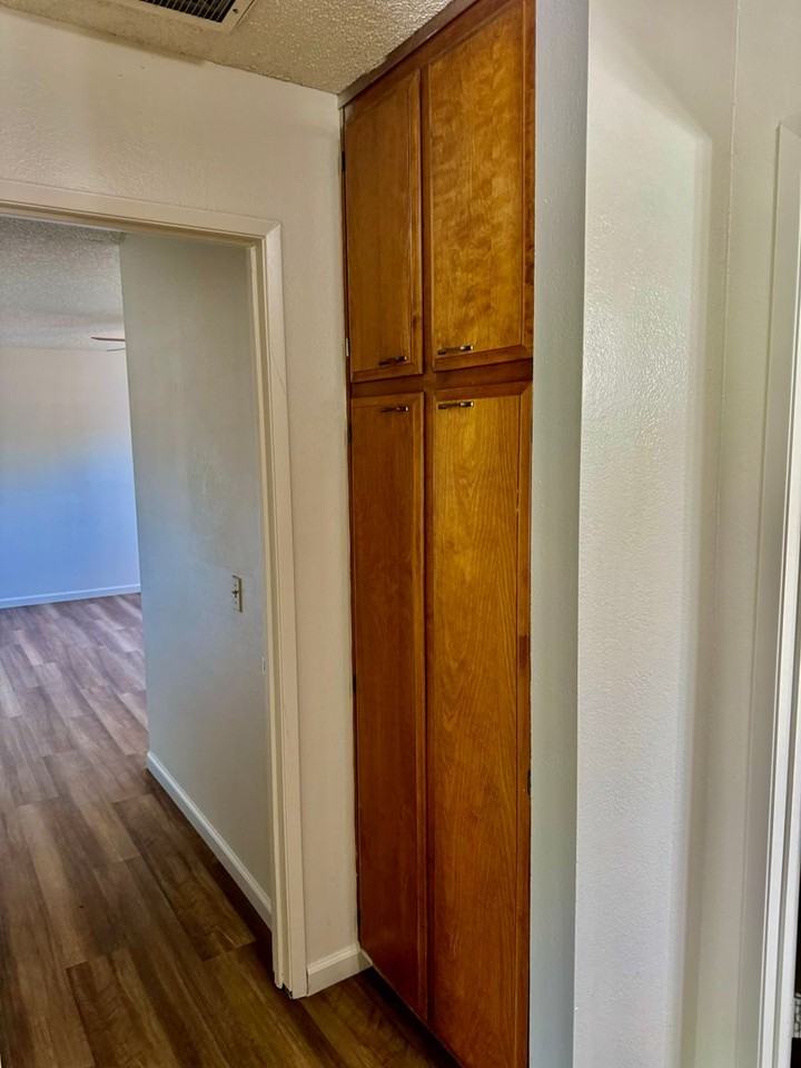 952 Kovak Ct - Photo 6 of 10