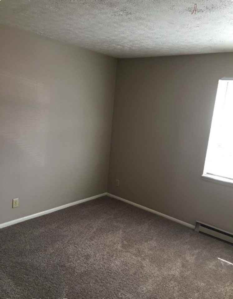 Home for the Holidays!! - Photo 4 of 6