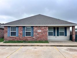 featured image of 4440 Brown St