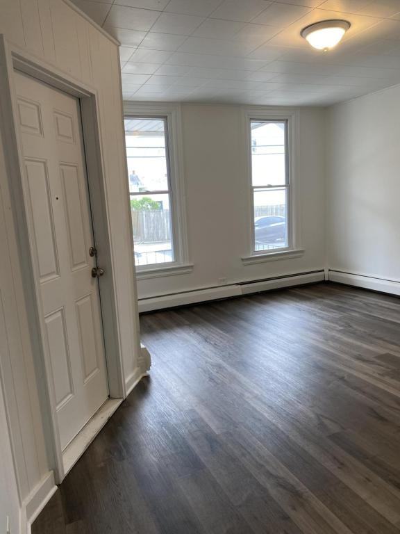 537 N 7th St Apt A - Photo 2 of 11