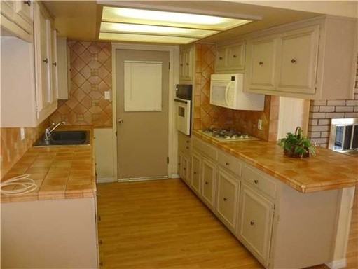 8411 Mcfall Dr - Photo 3 of 16