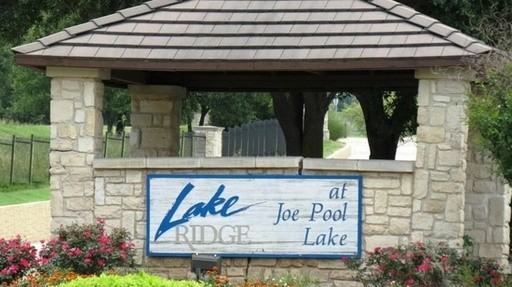 2901 Emerald Sound Dr - Photo 2 of 11