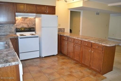 7514 Maria Ave - Photo 3 of 12