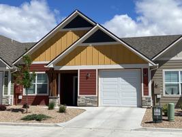 featured image of 2466 Klondike Ln #B