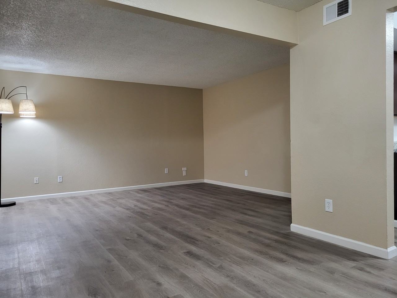 3009 La Costa St #B - Photo 6 of 12