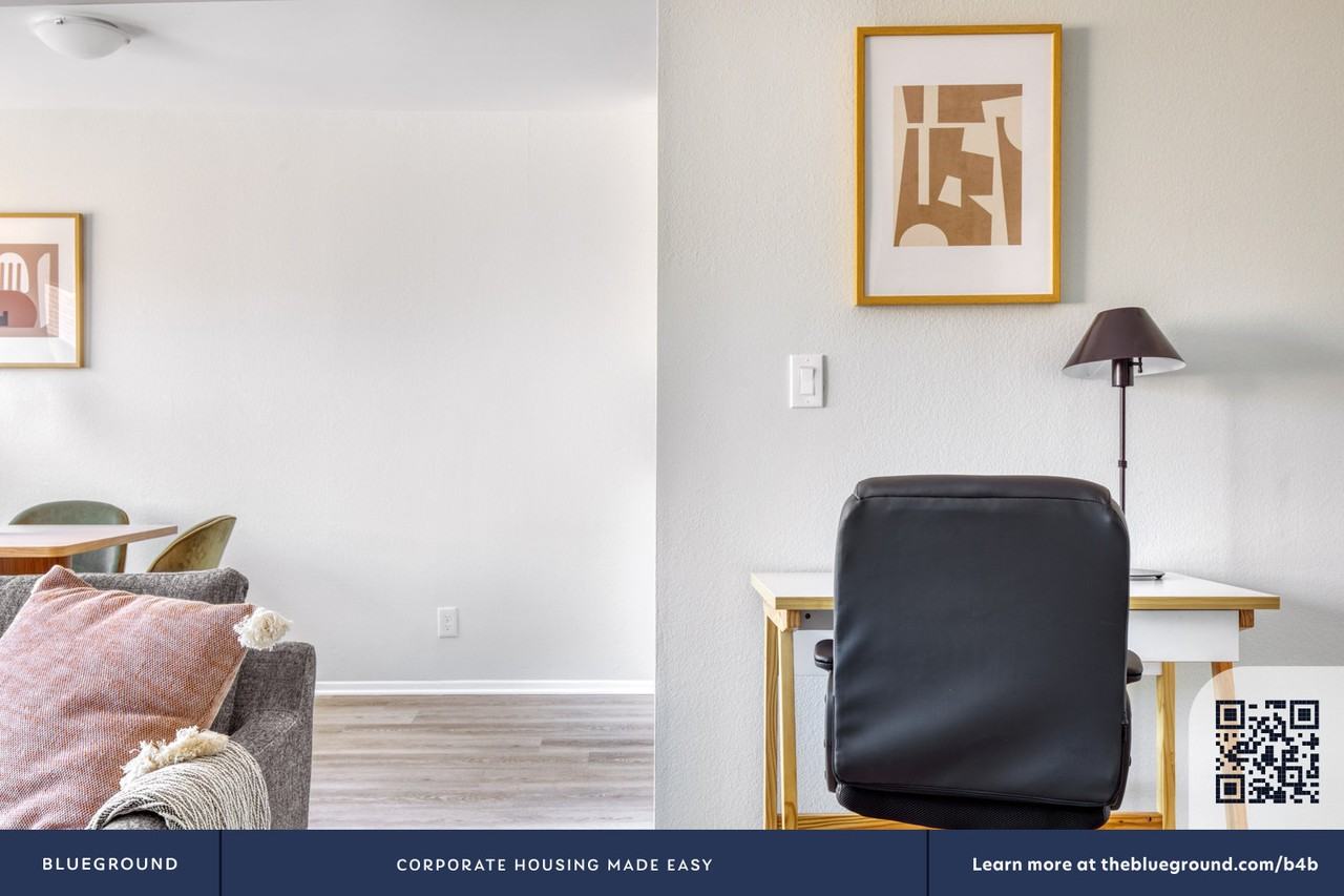 616 North Sweetzer Avenue - Photo 5 of 25