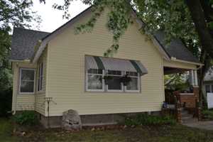 featured image of 1122 6th St