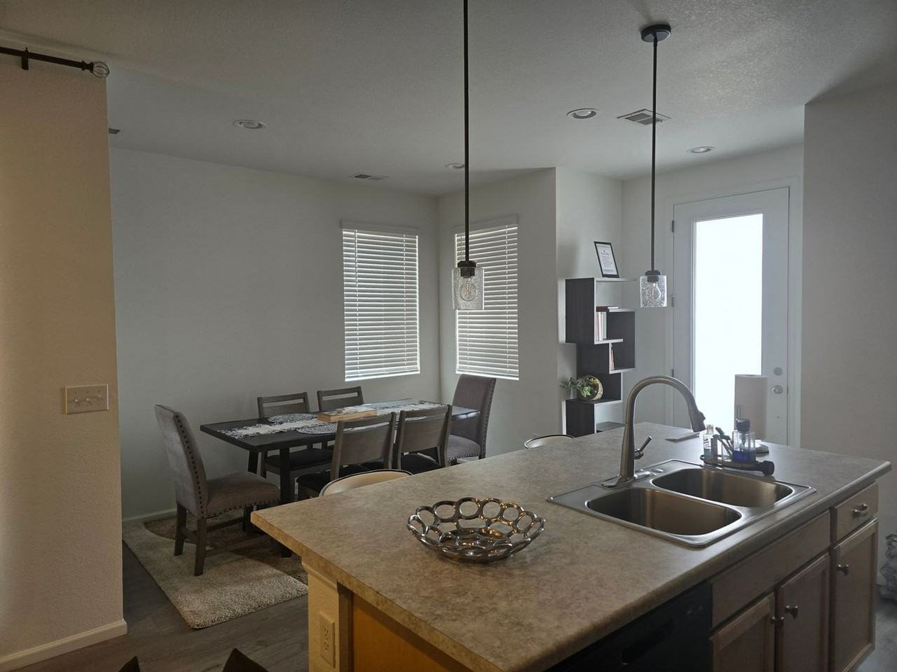 1695 S Andes Way - Photo 6 of 15