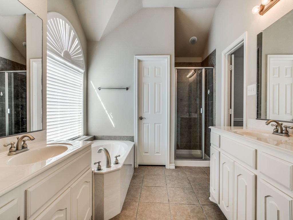 408 High Desert Dr #1 - Photo 3 of 12