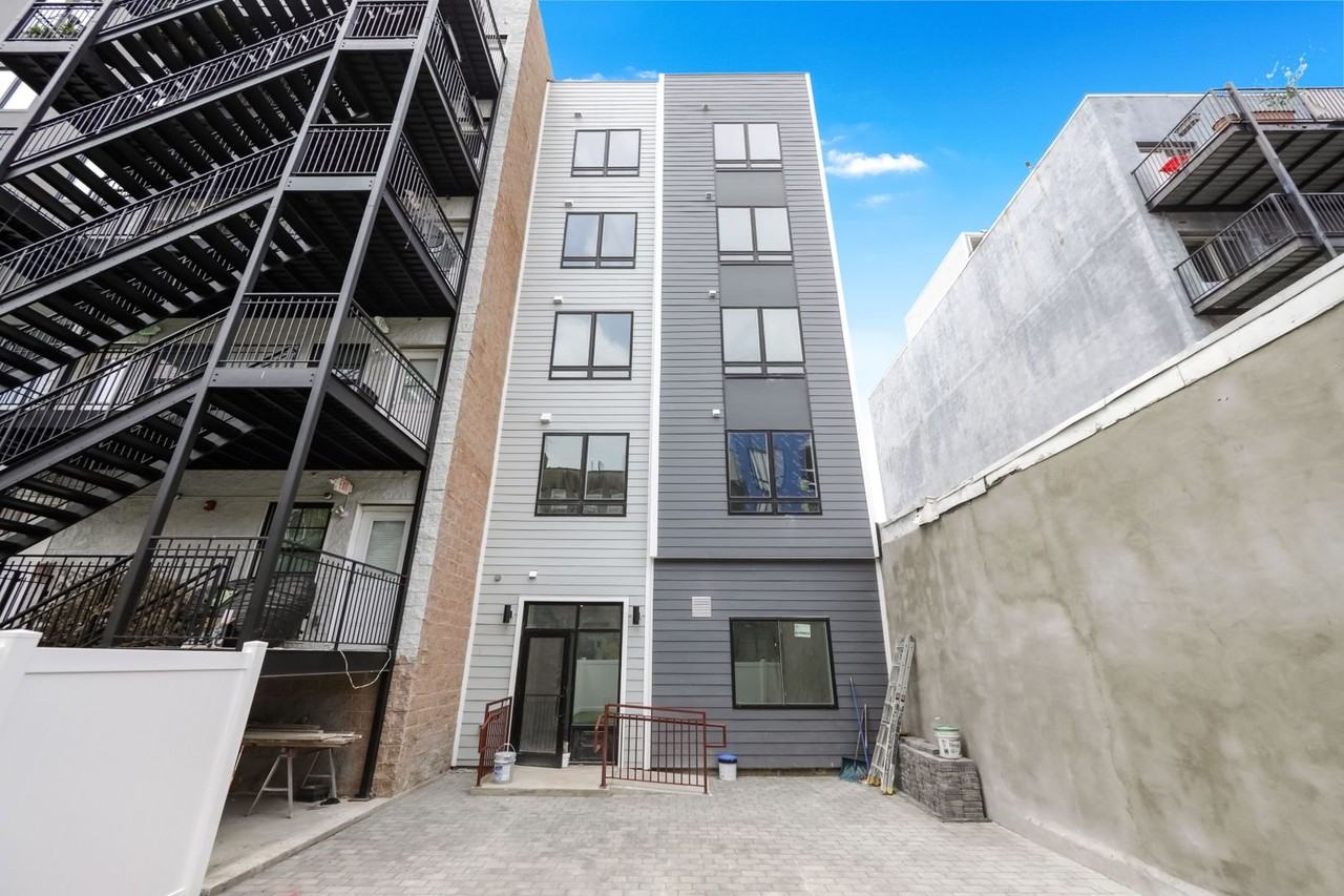 417 Jackson St - Photo 6 of 7