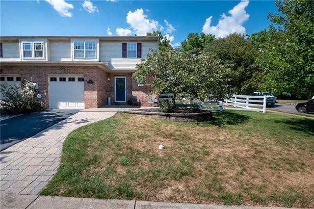 47 Olde Penn Dr - Photo 2 of 36