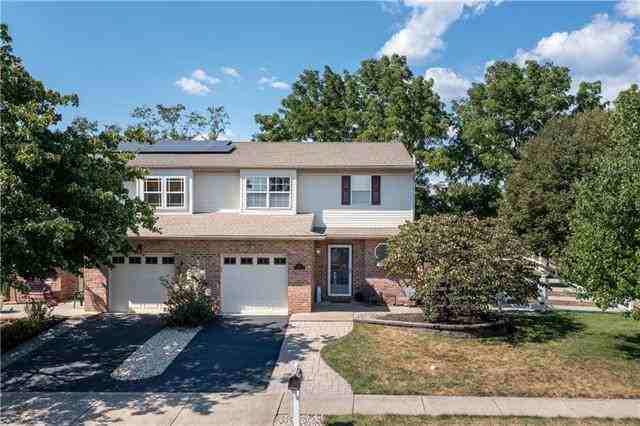 47 Olde Penn Dr - Photo 3 of 36