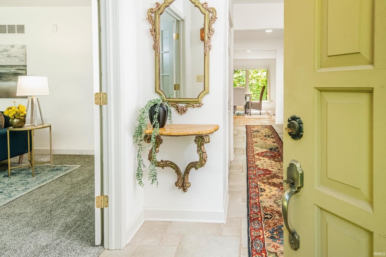 4399 N Forbes Dr - Photo 3 of 35