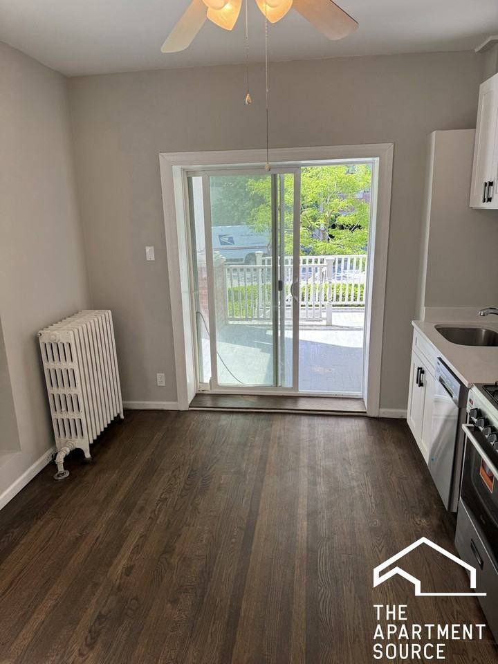 1120 Ontario St #101 - Photo 3 of 8