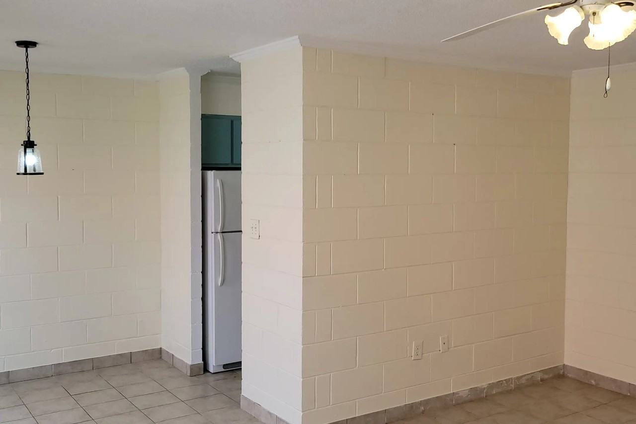 689 W Base St - Photo 2 of 11