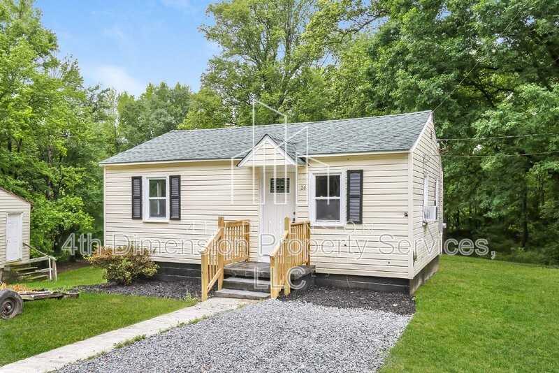 24 Circle Dr - Photo 2 of 17